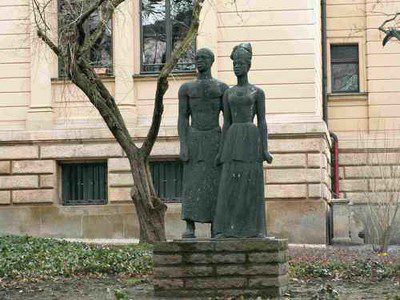 Estátua Erguida na Universidade Martin Luther de Halle-Wittenberg em homenagem a Anton Wilhelm Amo