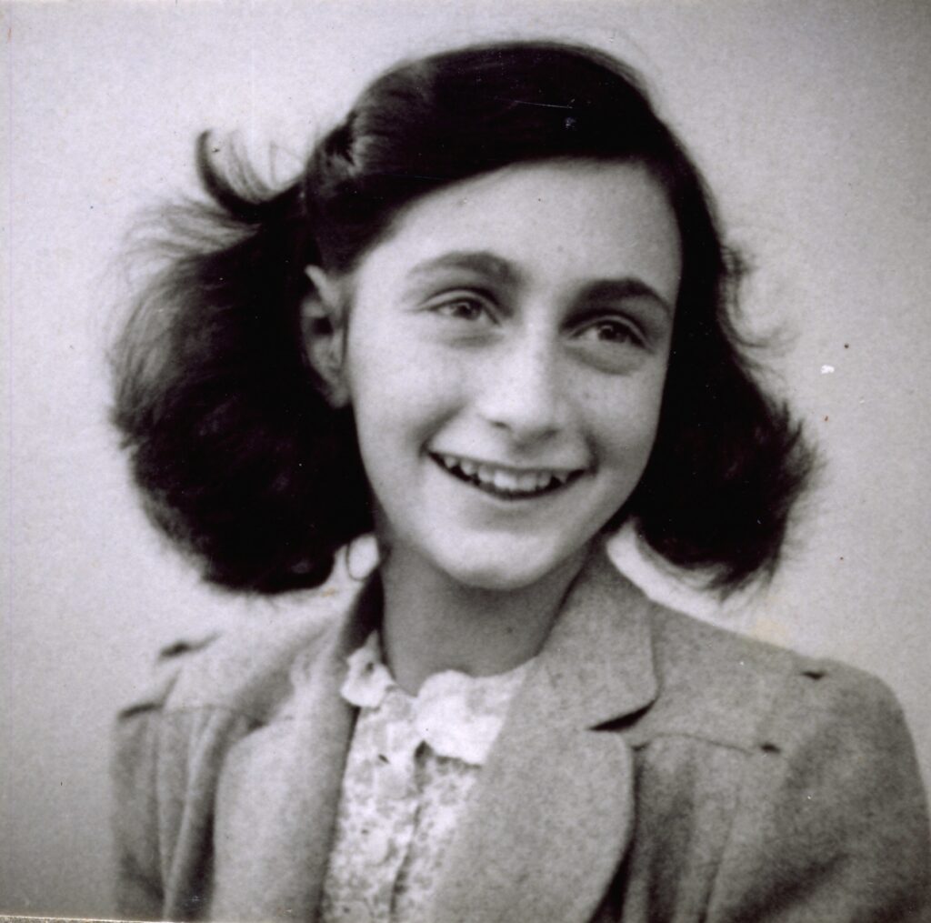 Na foto: Anne Frank. Imagem cortesia da "Anne Frank Fonds"