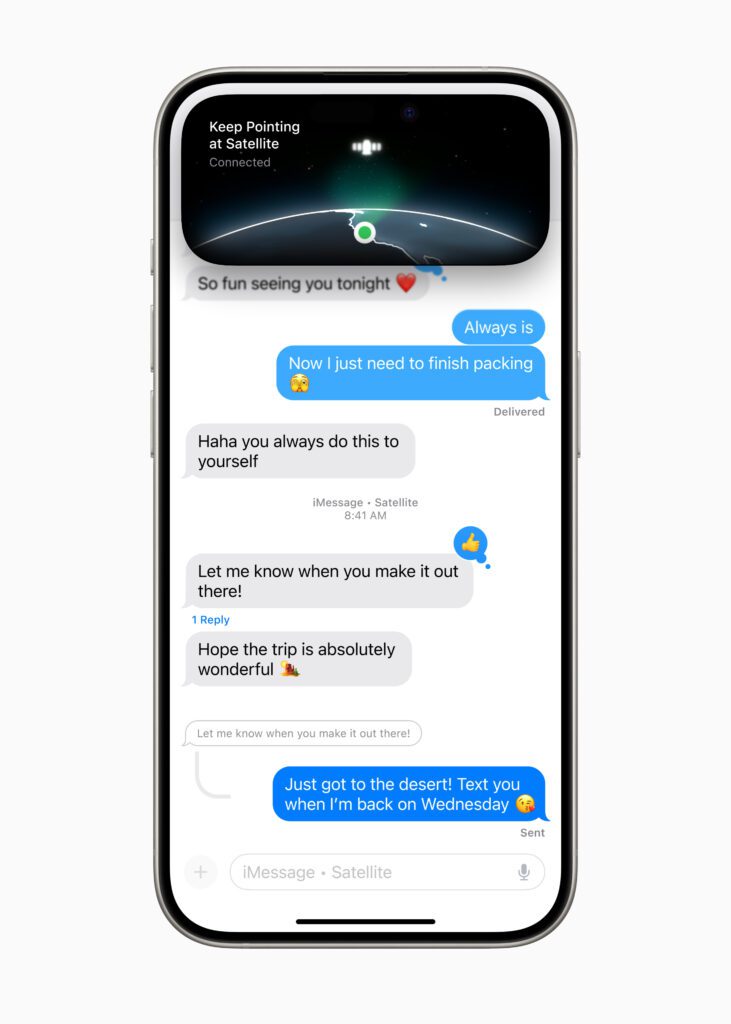 O Mensagens via satélite permite enviar e receber mensagens de texto, emoji e Tapbacks pelo iMessage e por SMS quando não houver conexão de rede celular ou Wi-Fi disponível.
