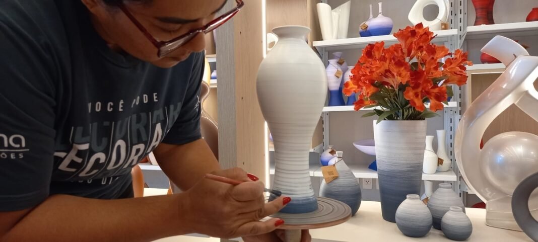 Cerâmica Joelma celebra 50 anos no mercado de decoração Cerâmica Joelma celebra 50 anos no mercado de decoração