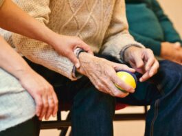 Setembro Lilás: campanha desafia o estigma do Alzheimer