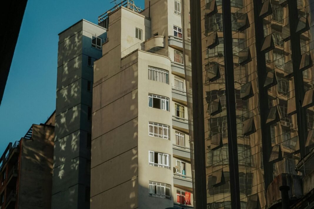 Lançamentos e imóveis residenciais crescem no 2º trimestre Lançamentos e imóveis residenciais crescem no 2º trimestre