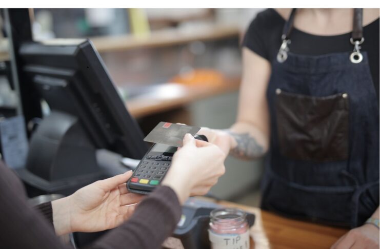 Supermercados Hirota lançam cartão co-branded Platinum em parceria com Afinz