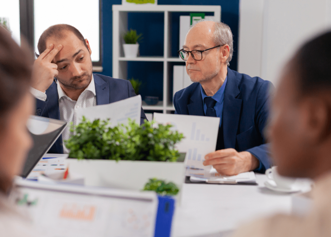 Empresários enfrentam burocracia para ter capital de giro Empresários enfrentam burocracia para ter capital de giro