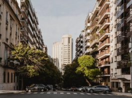 Bairro Batel ganha destaque para turistas de Curitiba