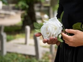 Plano funerário pode integrar planejamento financeiro