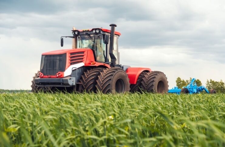 Comprar trator agrícola pela internet já é uma realidade