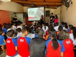 Mostra do projeto CineOLHAR 2024 destaca criatividade de jovens em Uberlândia-MG