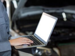 Uso da tecnologia é empregado em oficinas mecânicas