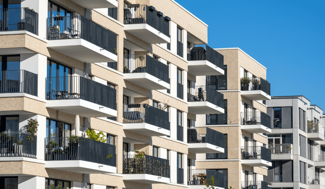 Estudo aponta dados de lançamentos imobiliários no Brasil Estudo aponta dados de lançamentos imobiliários no Brasil