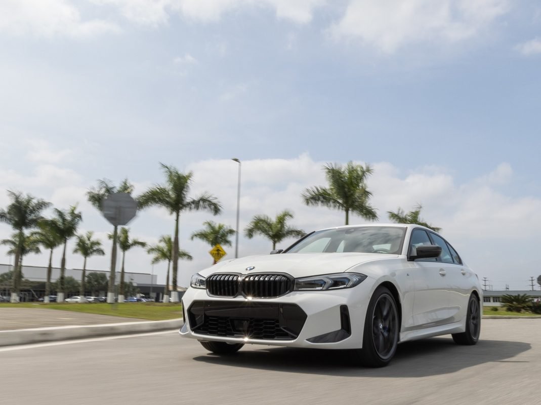 BMW do Brasil usa conexão de operadora global no país BMW do Brasil usa conexão de operadora global no país