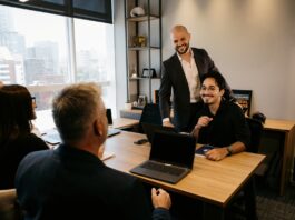 Crescimento do Salesforce impulsiona empresas do segmento