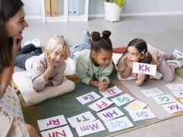 Aprender línguas na infância amplia chances de trabalho