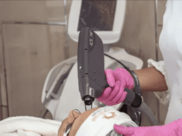 Dermatologista em Belém explica as causas e soluções para queda de cabelo