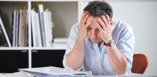 Apoio à saúde mental é escasso nas empresas, aponta estudo