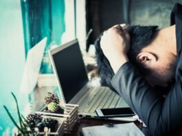 Jovens são os mais afetados pelo estresse no trabalho