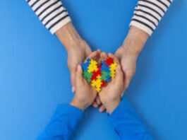 Psicóloga atua na evolução do autismo infantil
