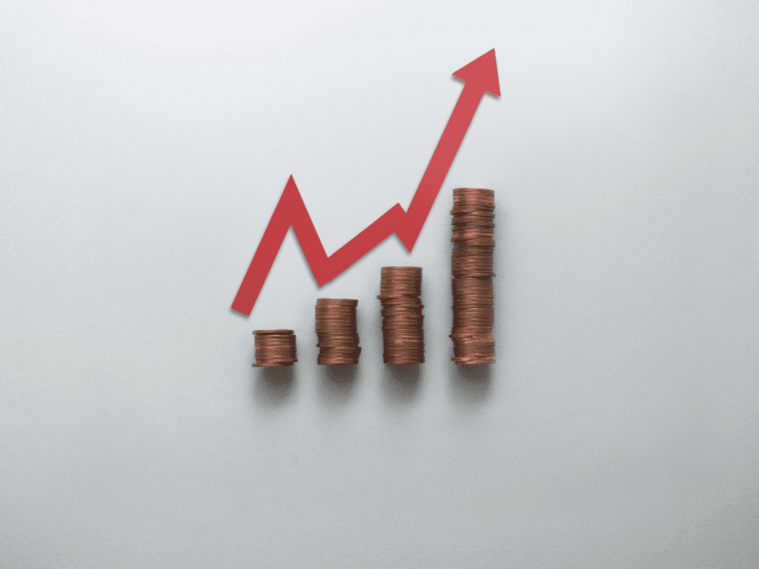 Inflação teimosa e juros elevados pressionam economia brasileira Inflação teimosa e juros elevados pressionam economia brasileira