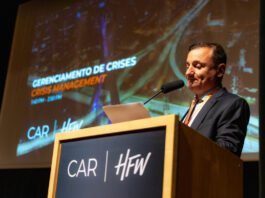 Lei de seguros, IA e conflitos pautam evento internacional