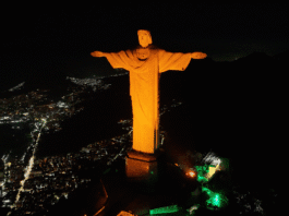 Fiserv ilumina Cristo e reforça compromisso na AL