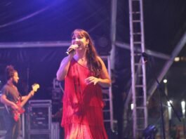 LISLIE lança disco “Fogo & Aguaceiro” no Cine Theatro Brasil de Câmara
