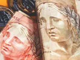 Troco no varejo: metade dos brasileiros prevê fim do papel-moeda