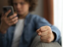 Demissões e redes sociais ameaçam imagem das empresas