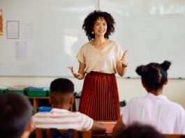 Novo professor é mentor, mediador e criador de futuros