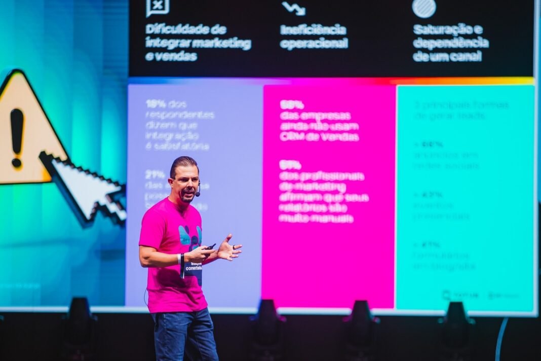 Prisma RD Station reforça IA aplicada a marketing e vendas Prisma RD Station reforça IA aplicada a marketing e vendas