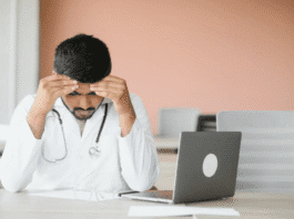 Judicialização médica cresce e eleva busca por seguros