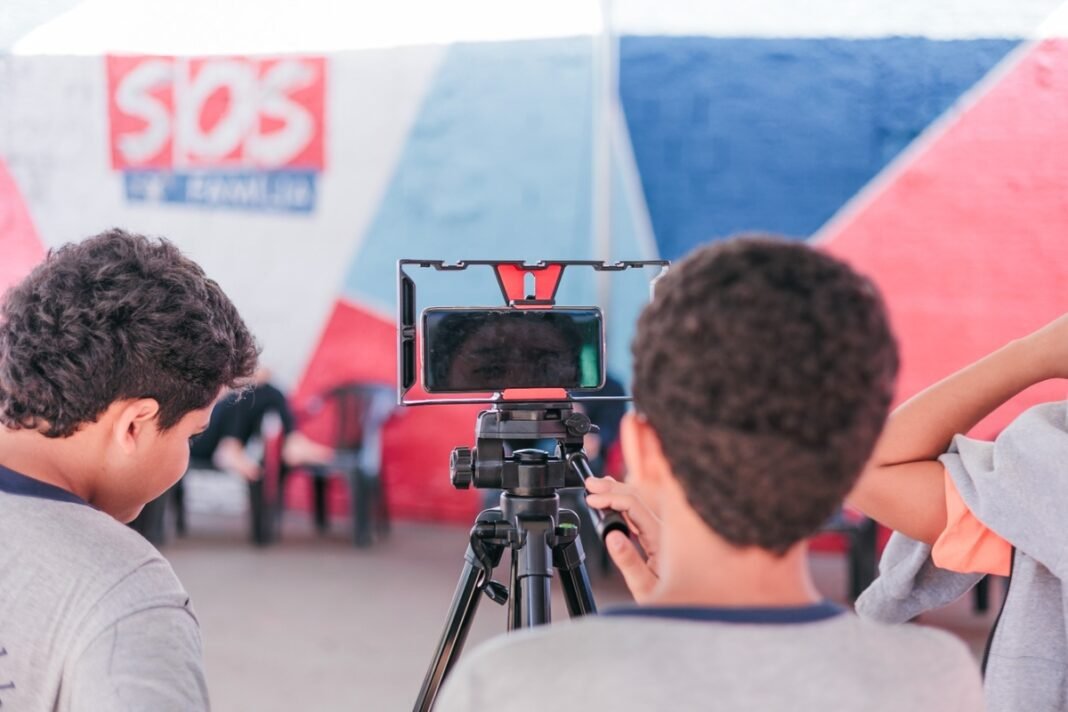 Mostra CineOLHAR 2025 divulga produções audiovisuais de crianças e adolescentes Mostra CineOLHAR 2025 divulga produções audiovisuais de crianças e adolescentes