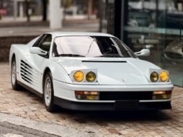 Ferrari Testarossa 1988 vai a leilão no Brasil