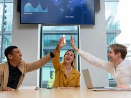 Mercado de trabalho avança e inspira busca por capacitação