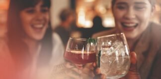 Bartender Virtual de MONIN conecta tecnologia e coquetelaria