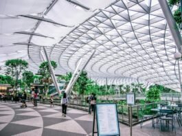 Mercado de strip malls registra expansão no Brasil