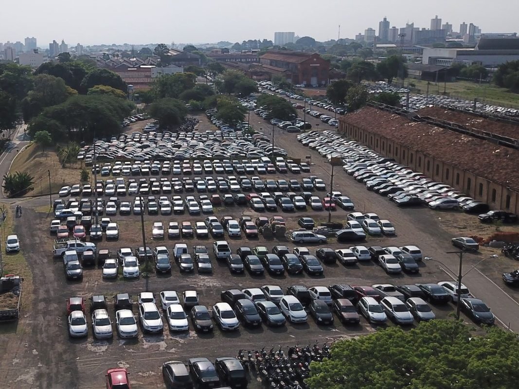 Leilão reúne 259 veículos apreendidos na Emdec Campinas (SP) Leilão reúne 259 veículos apreendidos na Emdec Campinas (SP)