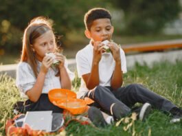 Volta às aulas reacende alerta sobre alergias infantis