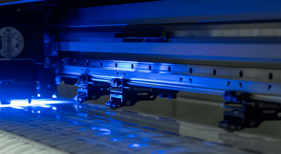 Investimento em tecnologia acelera ritmo em produção gráfica Investimento em tecnologia acelera ritmo em produção gráfica