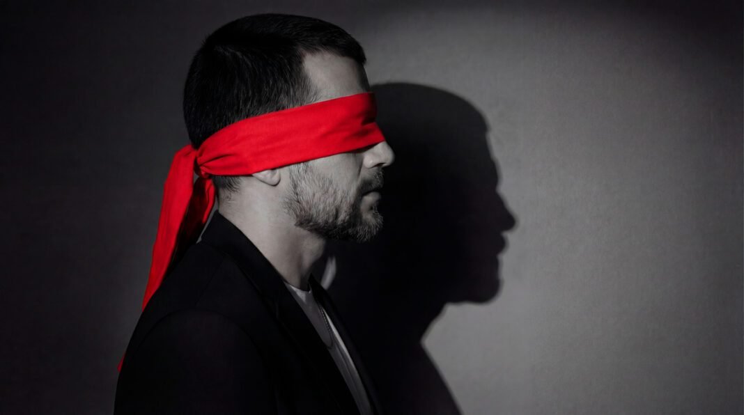 Projeto Mënez utiliza inteligência artificial para desenvolver álbum conceitual Projeto Mënez utiliza inteligência artificial para desenvolver álbum conceitual