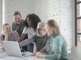 IA impulsiona o planejamento B2B no início do ano