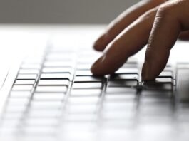 Silêncio no eSocial não significa conformidade e pode gerar multas em 2026