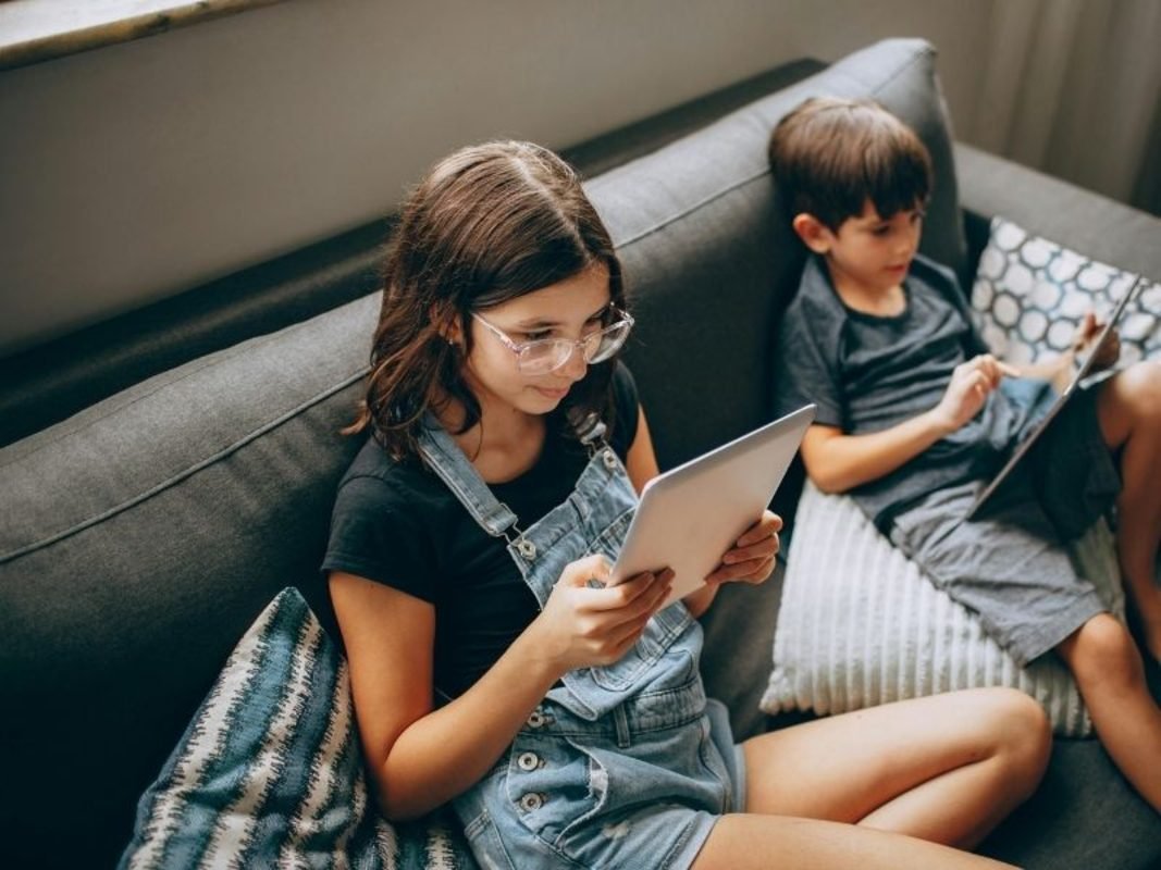 Livro Banho de Floresta combate o excesso de telas Livro Banho de Floresta combate o excesso de telas