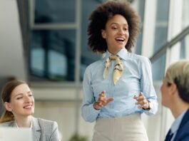Mulheres ampliam espaço e avançam na governança das empresas