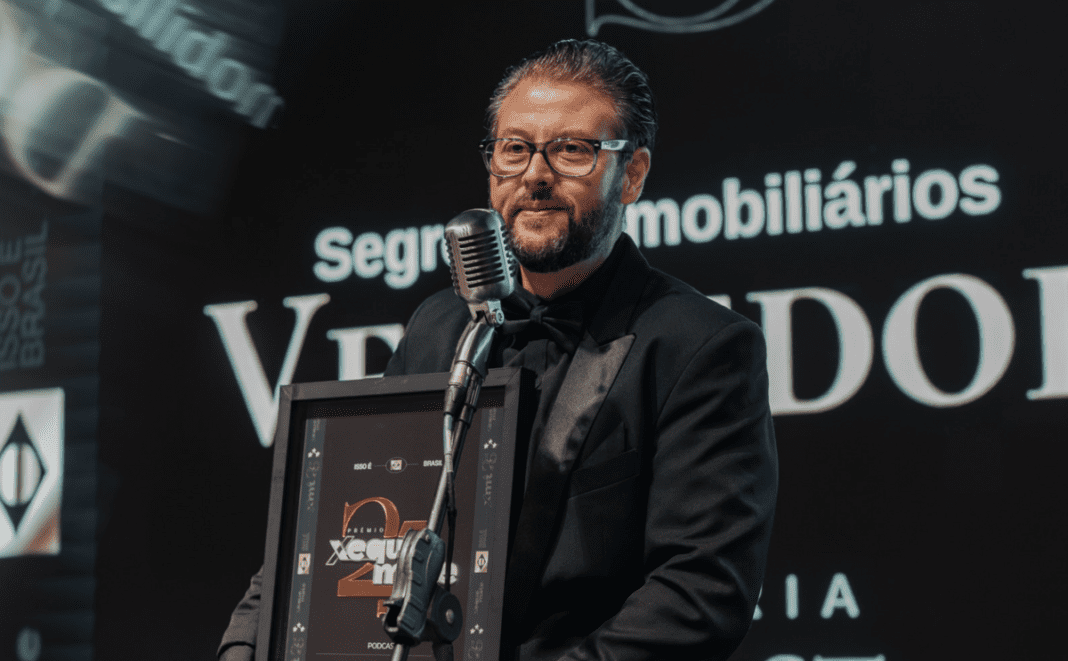 Podcast Segredos Imobiliários vence Prêmio Xeque-Mate Podcast Segredos Imobiliários vence Prêmio Xeque-Mate