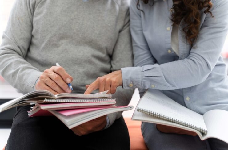 Leitura compete com telas na pré-adolescência