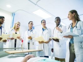 Médicos residentes reivindicam aumento da bolsa