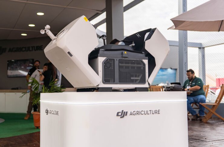 DJI apresenta Dock 3 e FlyCart 100 na Agrishow 2026