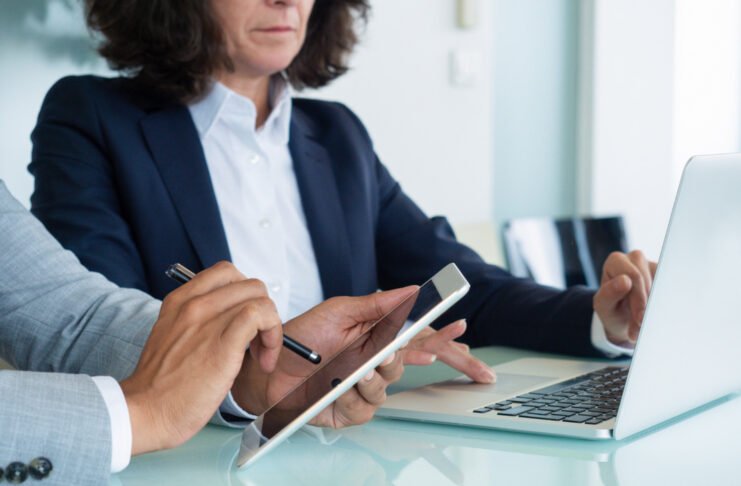 Avanço da tecnologia muda prática da advocacia