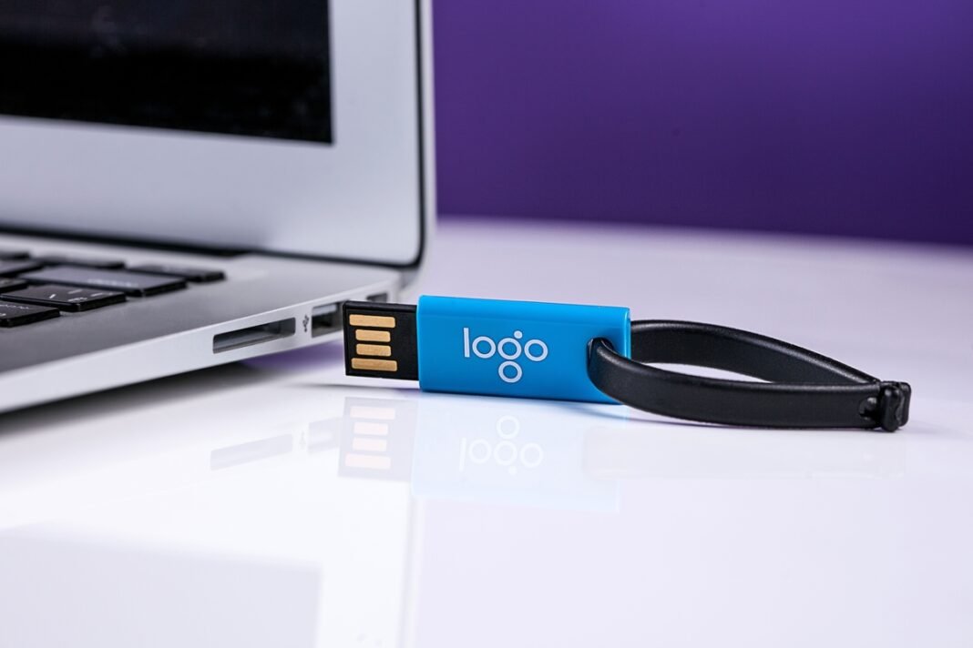 Empresas ampliam uso de brindes personalizados Empresas ampliam uso de brindes personalizados