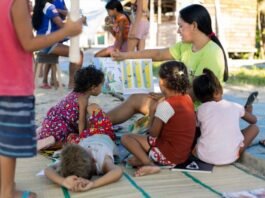 No mês do Educador, ONG celebra professoras da Amazônia